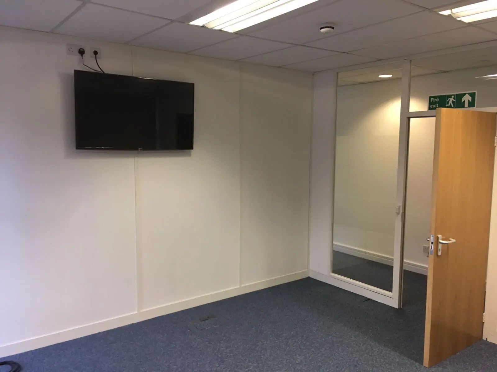 Office Refurbishment Birmingham | R&B Building Services Office Refurbishment Birmingham