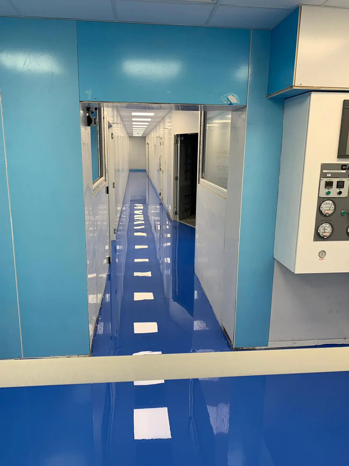 Clean Room Installation | R&B Building Services Clean Room Installation
